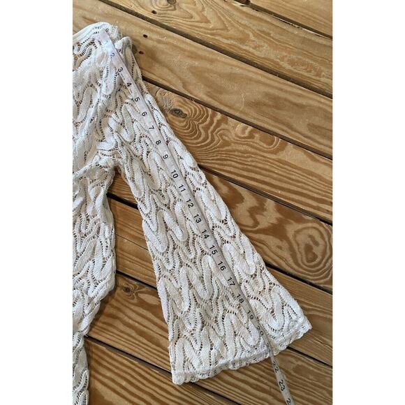 Elif Jordan Taylor Lace Flare Sleeve Top Size Medium Women’s Ivory - Picture 8 of 8